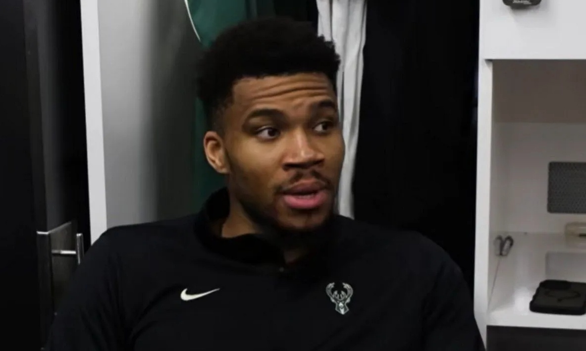 Αντετοκούνμπο: «Ήθελα να επιστρέψω στο ματς αλλά μου είπαν ότι δεν αξίζει»