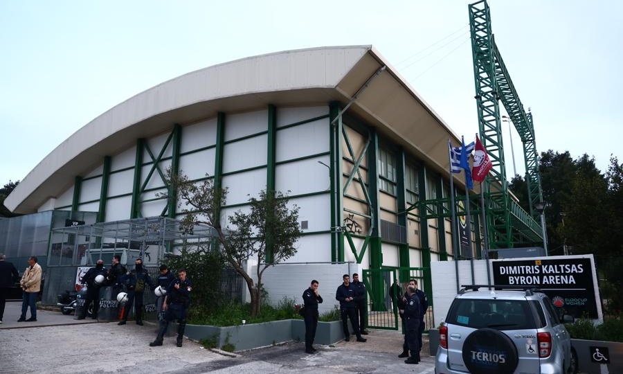 Αθηναϊκός - Παναθηναϊκός: Δεν αφήνουν φιλάθλους με εισιτήρια να μπουν στο γήπεδο