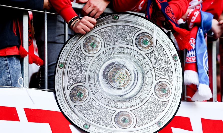 Bundesliga: Πρωταθλήτρια με τεσσάρα η Μπάγερν – Πήρε το 35ο της ιστορίας της