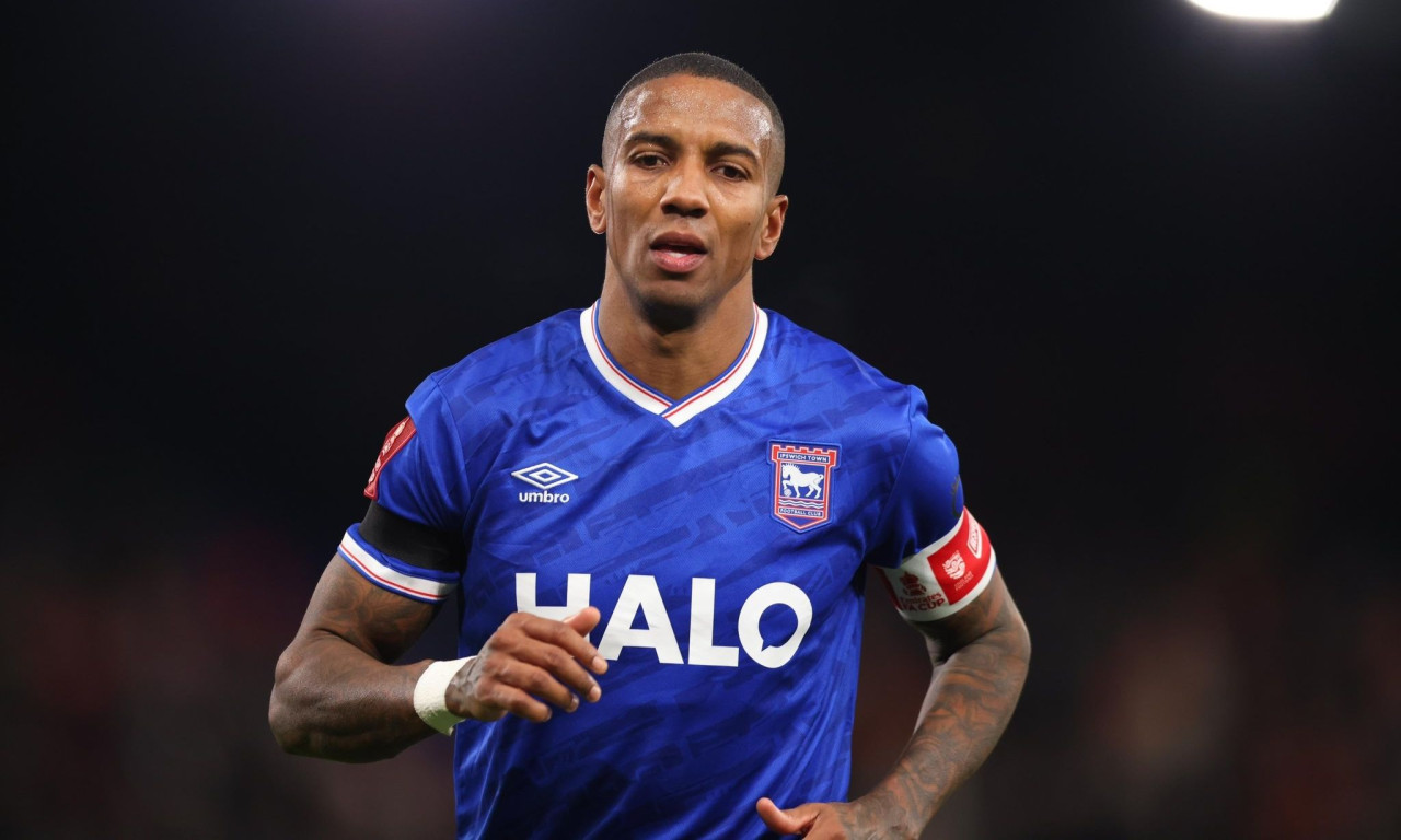 «Κρεμάει» τα παπούτσια του ο Άσλεϊ Γιανγκ