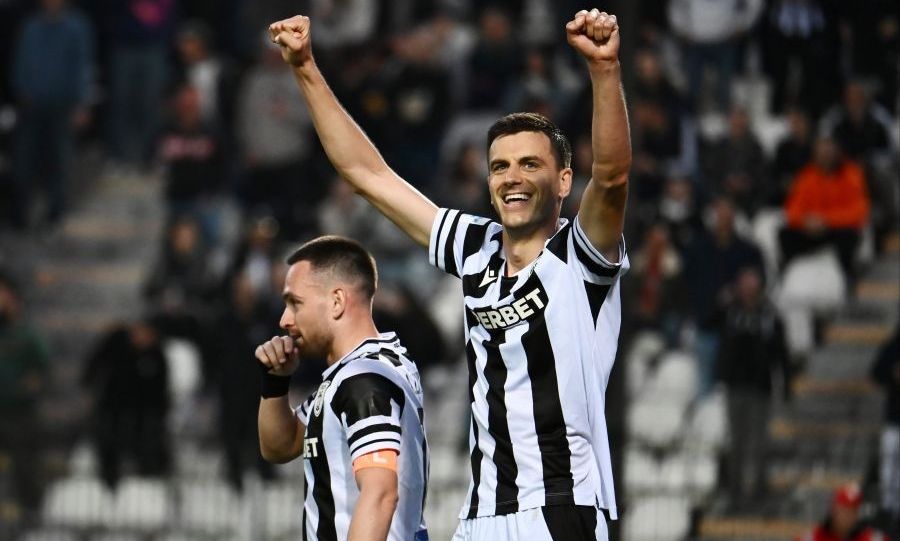 ΠΑΟΚ - Ολυμπιακός 3-1: Έβγαλε αντίδραση με Γερεμέγεφ και παραμένει... ζωντανός