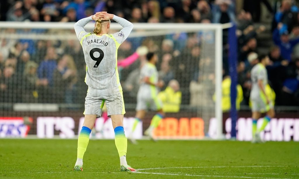 Premier League: Η Έβερτον σταμάτησε την Μάντσεστερ Σίτι και κάνει δώρο το πρωτάθλημα στην Άρσεναλ!