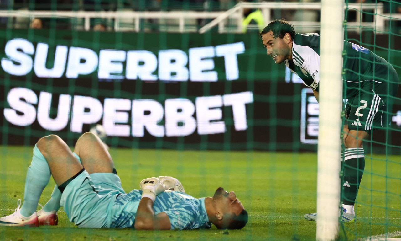 AEK - Παναθηναϊκός: «Χαμόγελα» για Στρακόσα