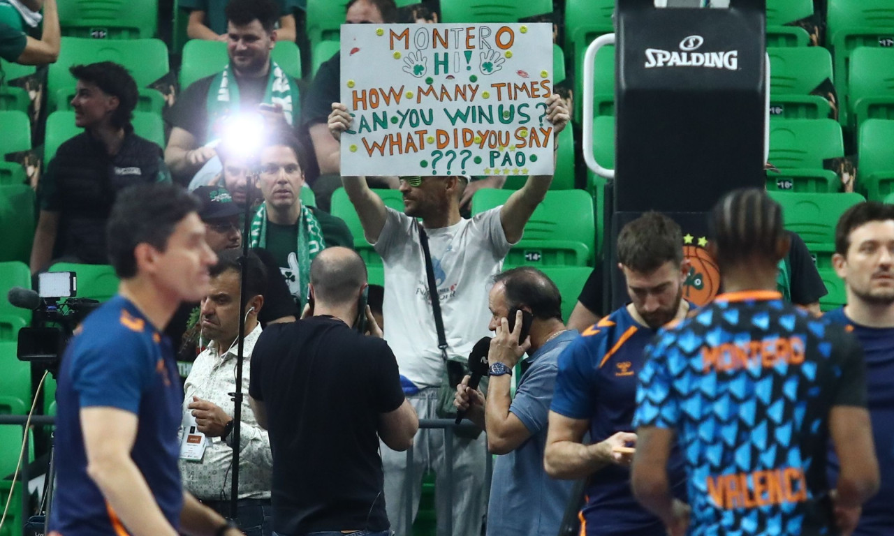 Παναθηναϊκός - Βαλένθια: Επικό τρολάρισμα οπαδών σε Μοντέρο - «Πόσες φορές είπες θα μας νικήσεις;»