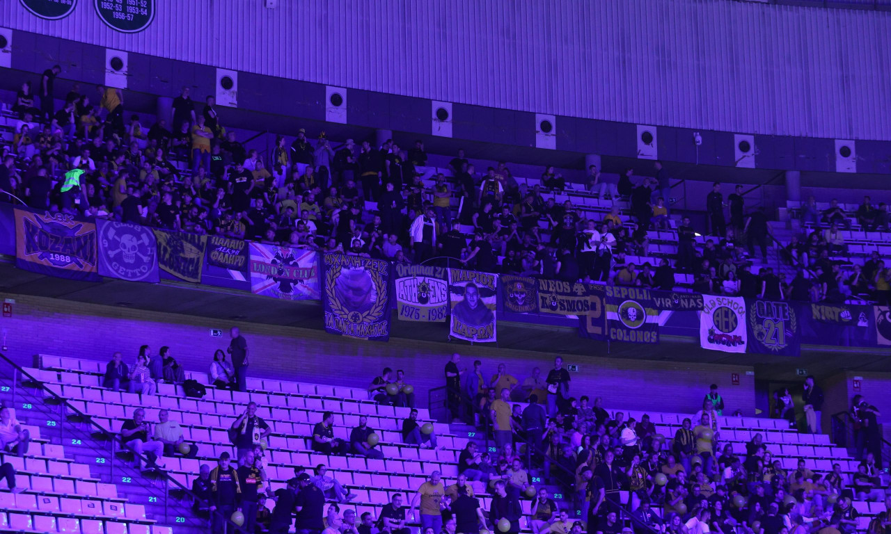 Μάλαγα - ΑΕΚ: «Φέρε μας το ευρωπαϊκό» - Ο κόσμος στο πλευρό της ομάδας του Σάκοτα