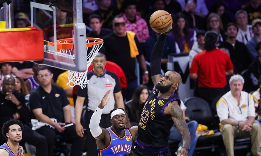 NBA: Χρειάζεται χρόνο ο ΛεΜπρόν - Οι σκέψεις για το μέλλον του