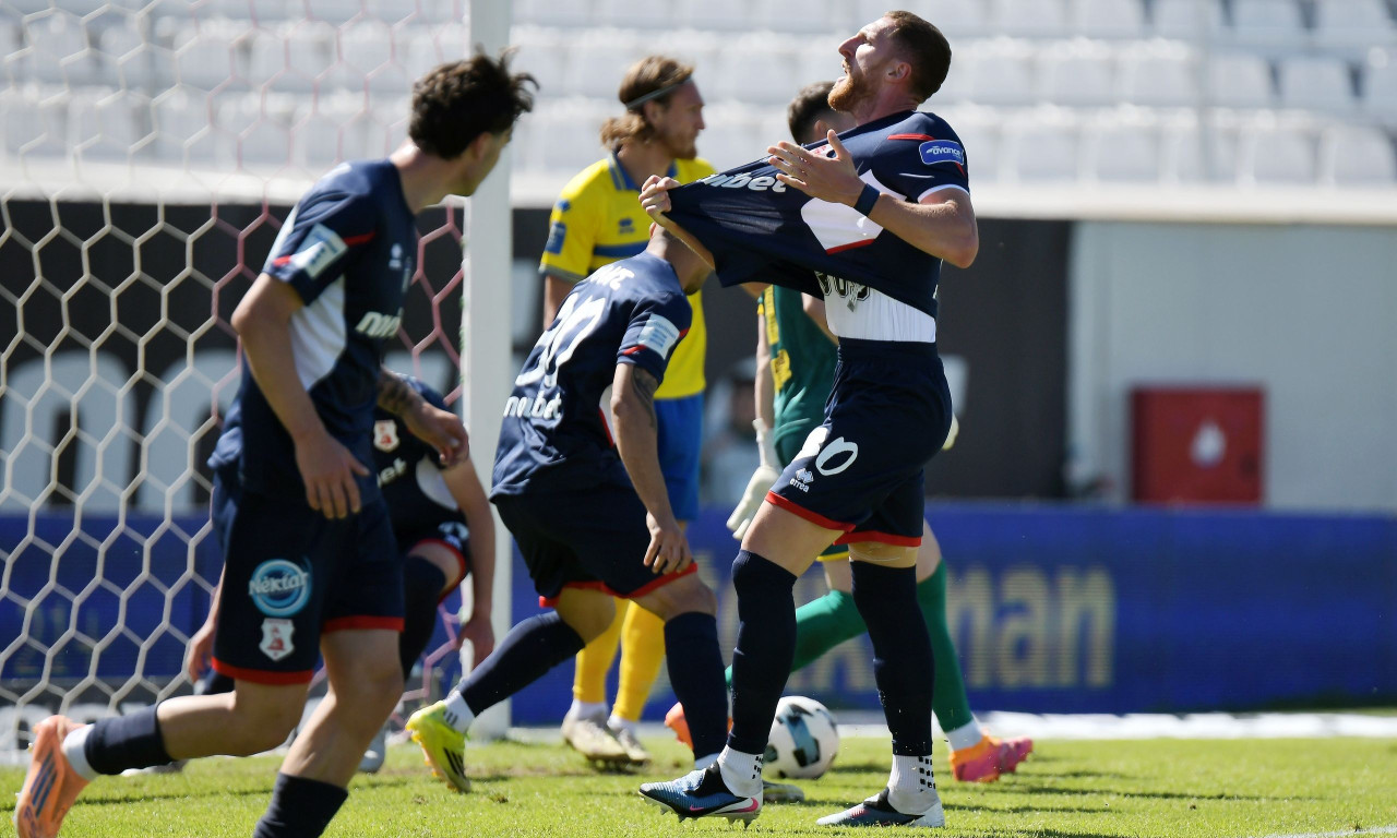 Πανσερραϊκός – Παναιτωλικός 1-1: Οι αδιάφοροι Αγρινιώτες έστειλαν τους Σερραίους στη Super League 2