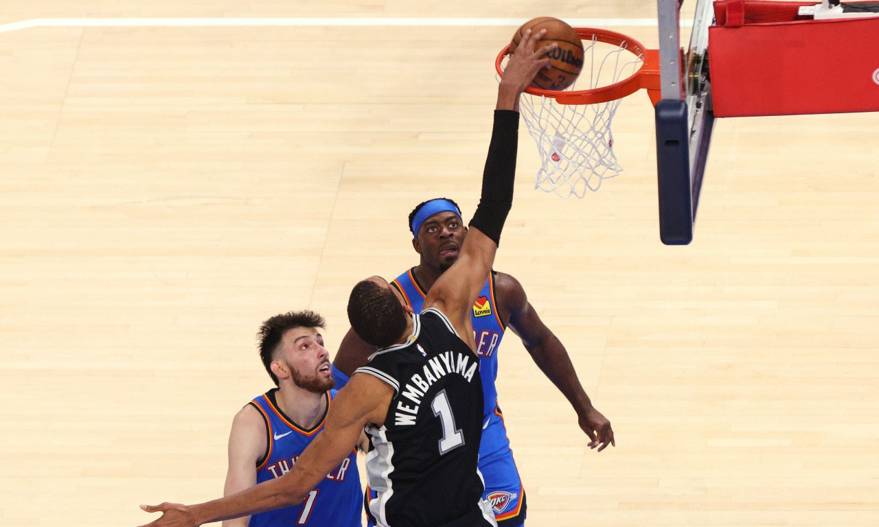 NBA: Ο «τρομακτικός» Γουεμπανιάμα «διέλυσε» τους Θάντερ – 1-0 οι Σπερς στη δεύτερη παράταση!