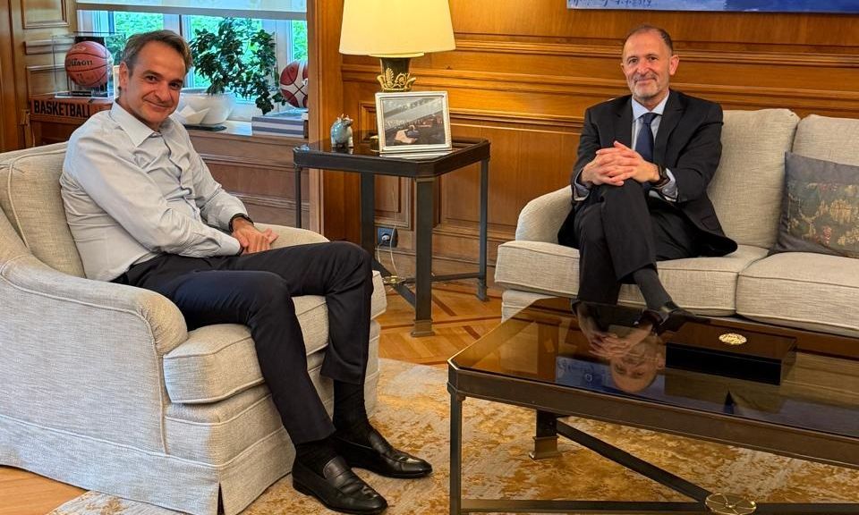 EuroLeague Final Four 2026: Συναντήθηκαν Μητσοτάκης και Μπουένο