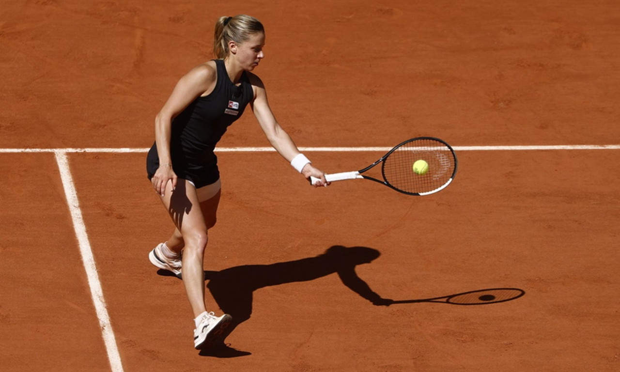 Τελικός «έκπληξη» στο Roland Garros: Διεκδικούν το τρόπαιο οι Αντρέεβα, Χβαλίνσκα
