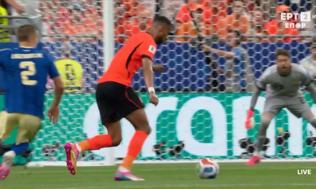 «Πάρτι» της Ολλανδίας κόντρα στη Σουηδία - Ο Χάκπο σκόραρε δις σε επτά λεπτά, μείωσε ο Ελάνγκα (vid)