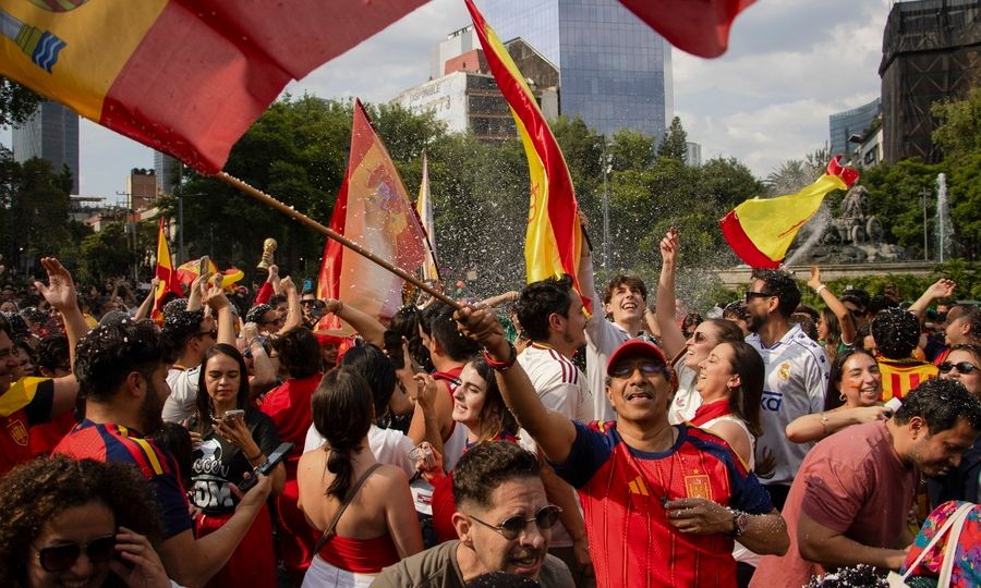 Live Streaming: Η παρέλαση της παγκόσμιας πρωταθλήτριας Ισπανίας