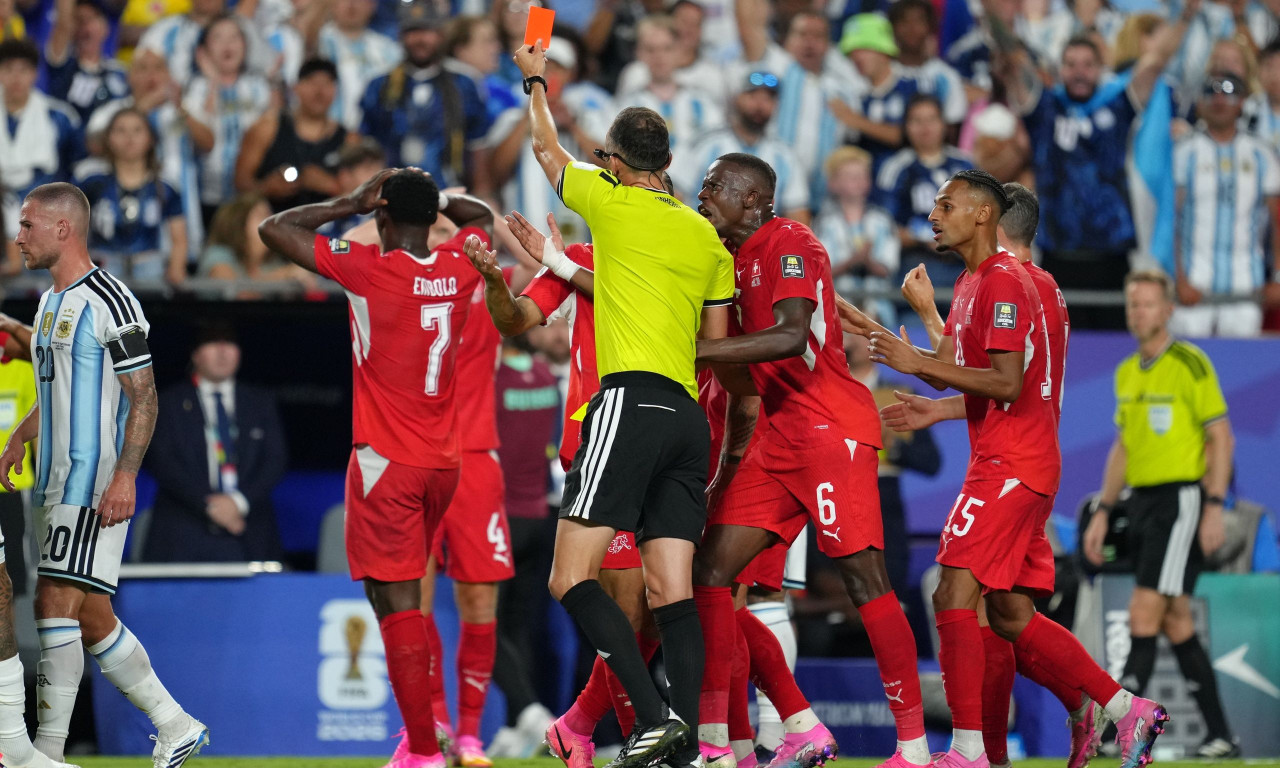IFAB: Παραδέχθηκε ότι ο Εμπολό δεν έπρεπε να αποβληθεί στο Ελβετία – Αργεντινή