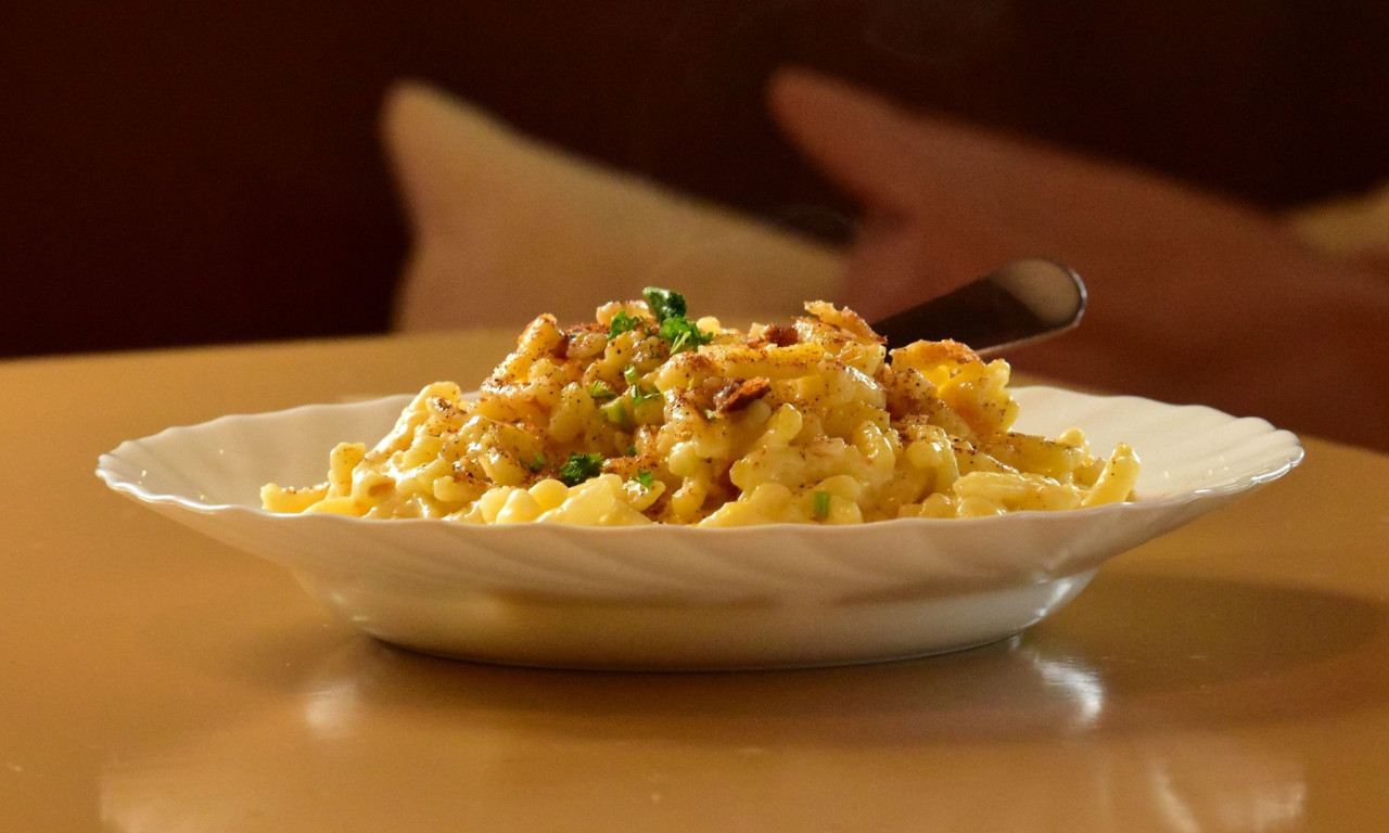 Mac n’ Cheese: Το απόλυτο comfort food δεν χρειάζεται συστάσεις