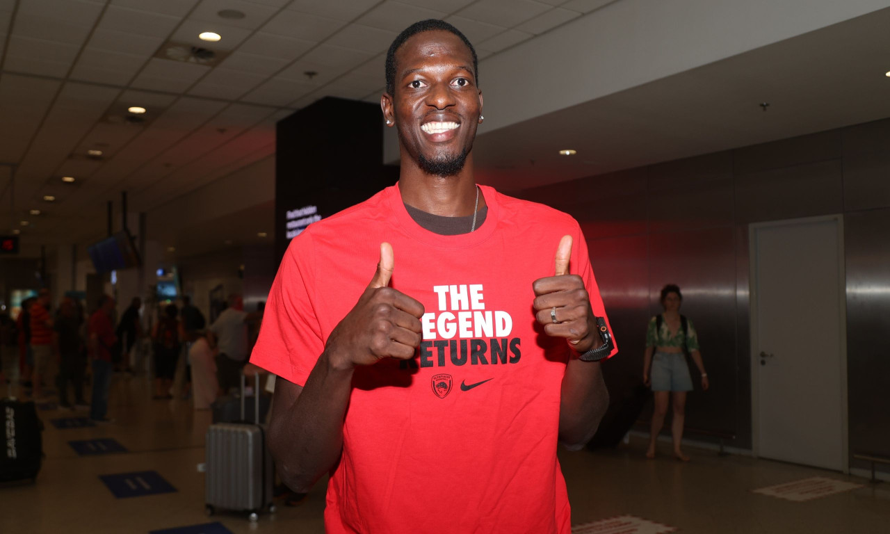 Ολυμπιακός: Στην Αθήνα ο Εμπάι Εντιάι για να ολοκληρώσει τη μεταγραφή του - Οι πρώτες δηλώσεις του