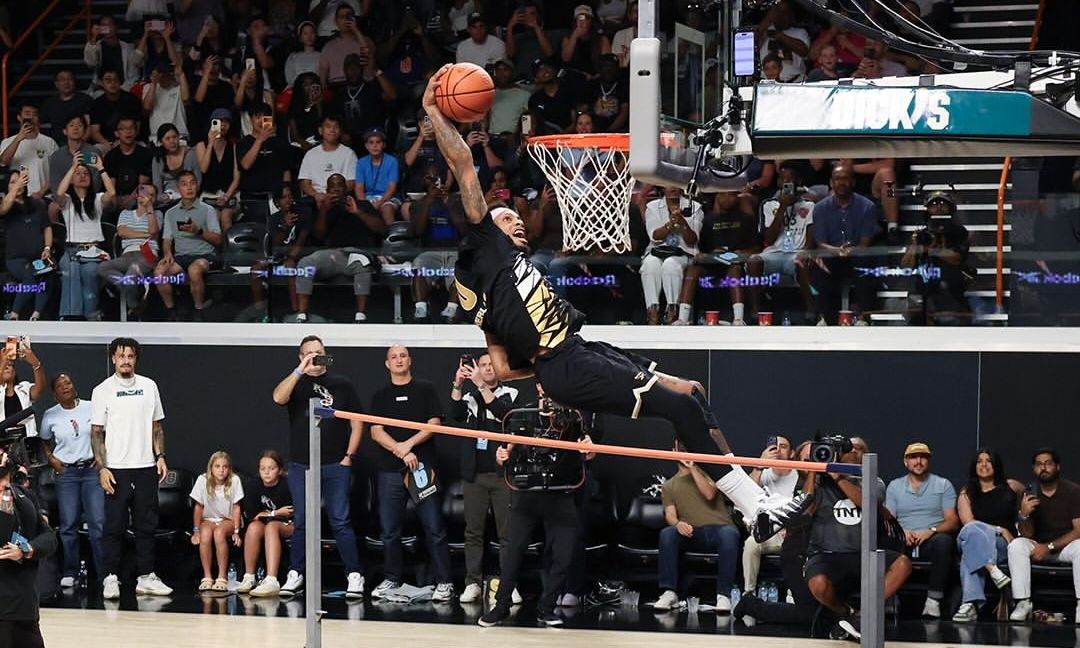 Dunkman: Το πιο θεαματικό άθλημα που δεν ήξερες ότι χρειαζόσουν