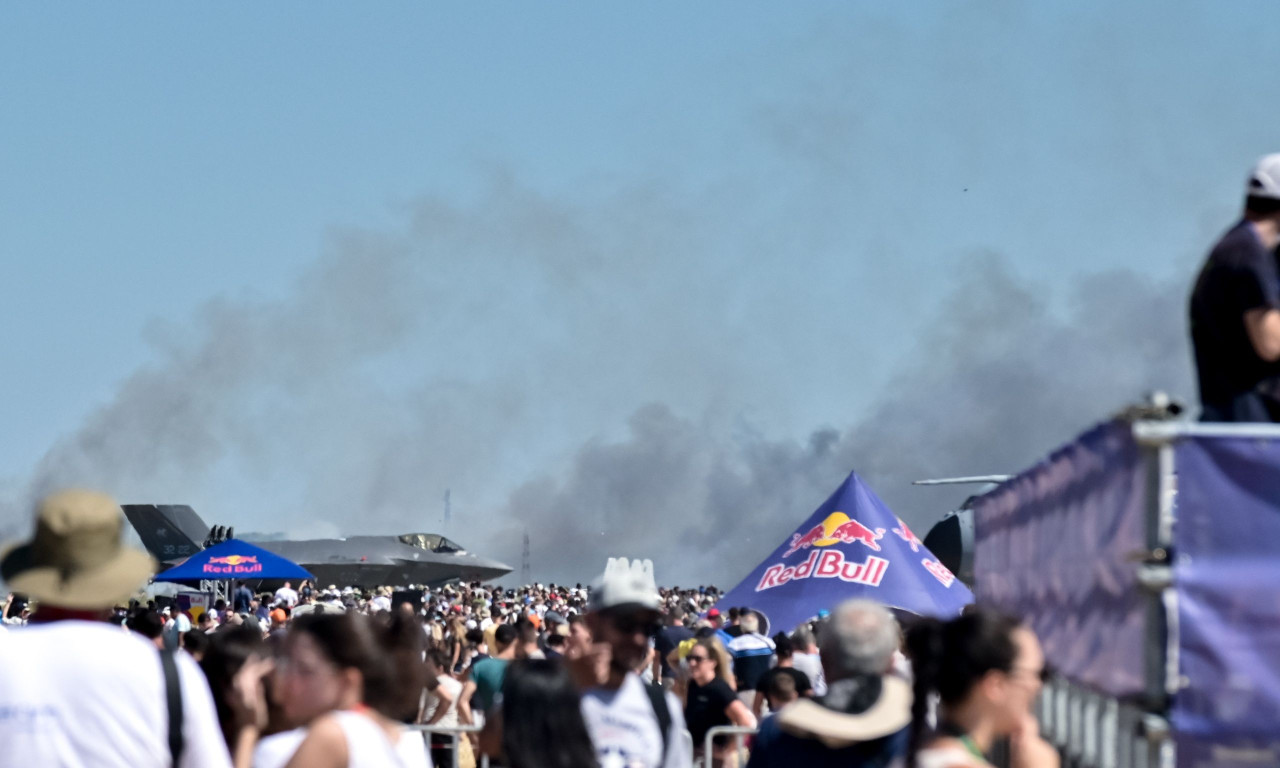 Συνετρίβη μαχητικό Phantom F-4 στην Athens Flying Week! (pics)