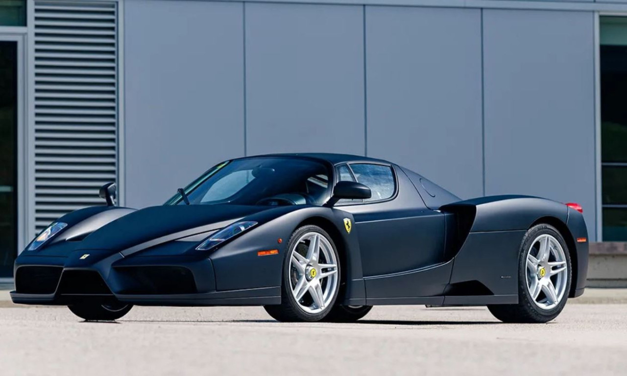 Η μοναδική ματ μαύρη Ferrari Enzo στον κόσμο βγαίνει προς πώληση