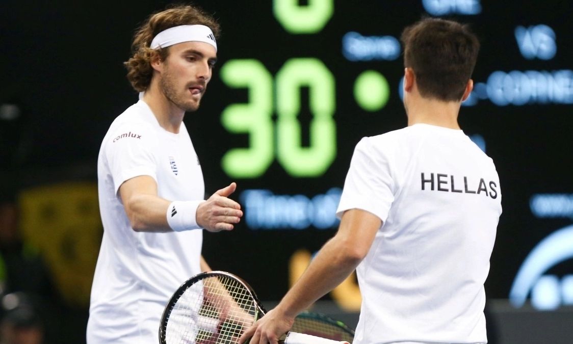 Davis Cup: Ήττα στο διπλό για τα αδέρφια Τσιτσιπά – Ψάχνει την ολική ανατροπή η Ελλάδα