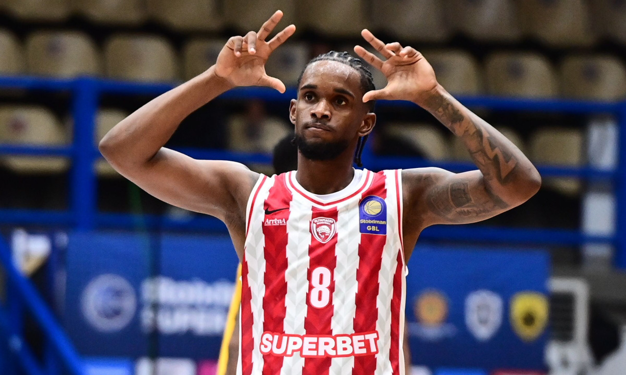 Ολυμπιακός - ΑΕΚ 93-80: Οι «ερυθρόλευκοι» λύγισαν την πεισματάρα «Ένωση» και... έφυγαν για τελικό