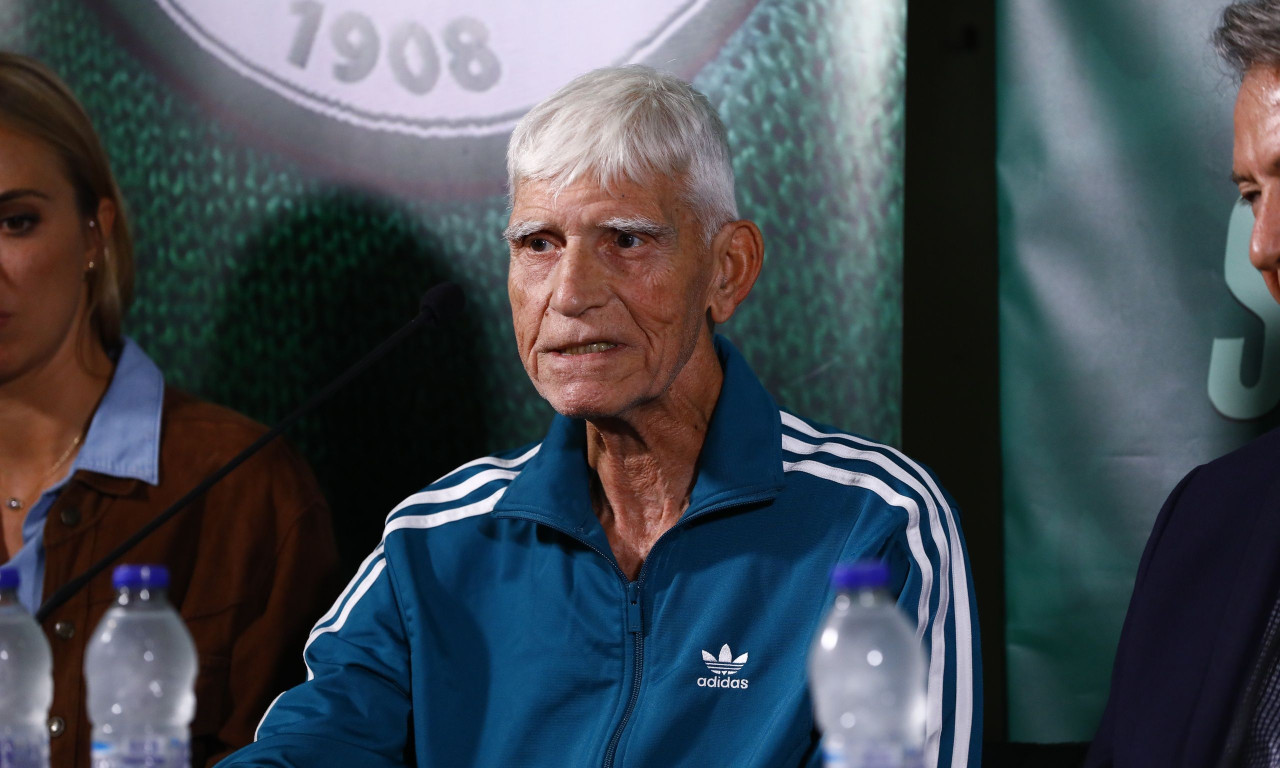 Αγραπιδάκης: «Eυλογημένος που βρίσκομαι στον Παναθηναϊκό»