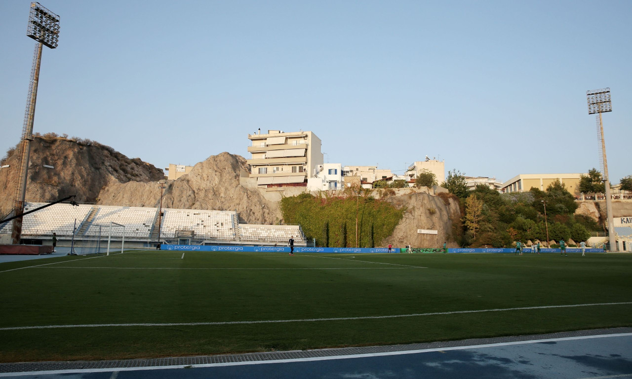 Super League 2: Στον… αέρα το Athens Kallithea – Πανθρακικός λόγω κινητοποίησης στο «Ελ Πάσο»