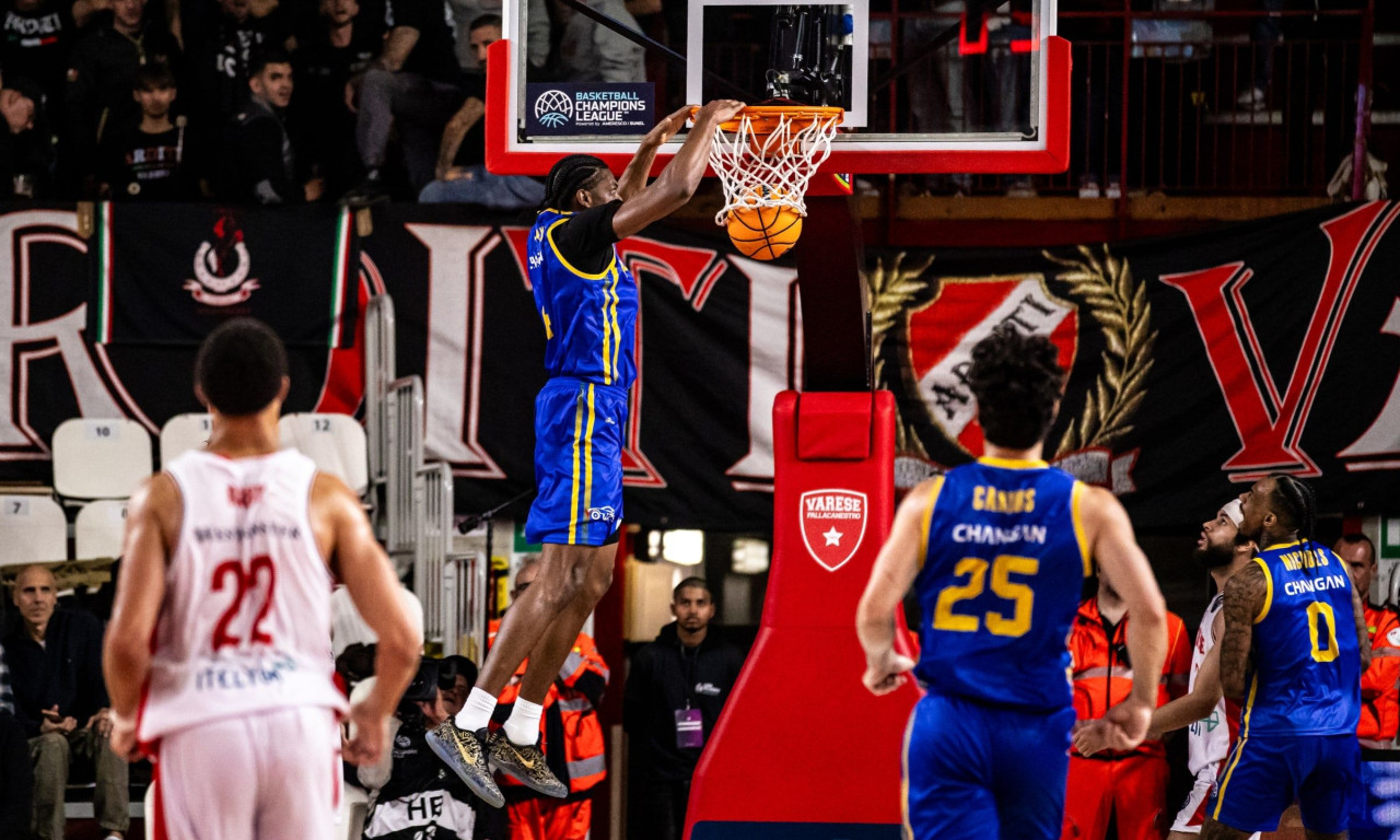 Βαρέζε – Περιστέρι 82-85: Μεγάλη ανατροπή στην Ιταλία – Επέστρεψε από το -15 η ομάδα του Ξανθόπουλου