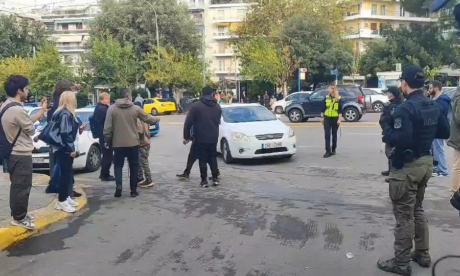 Βίντεο από τη στιγμή της άφιξης Λιόλιου και των «5» στην Ευελπίδων