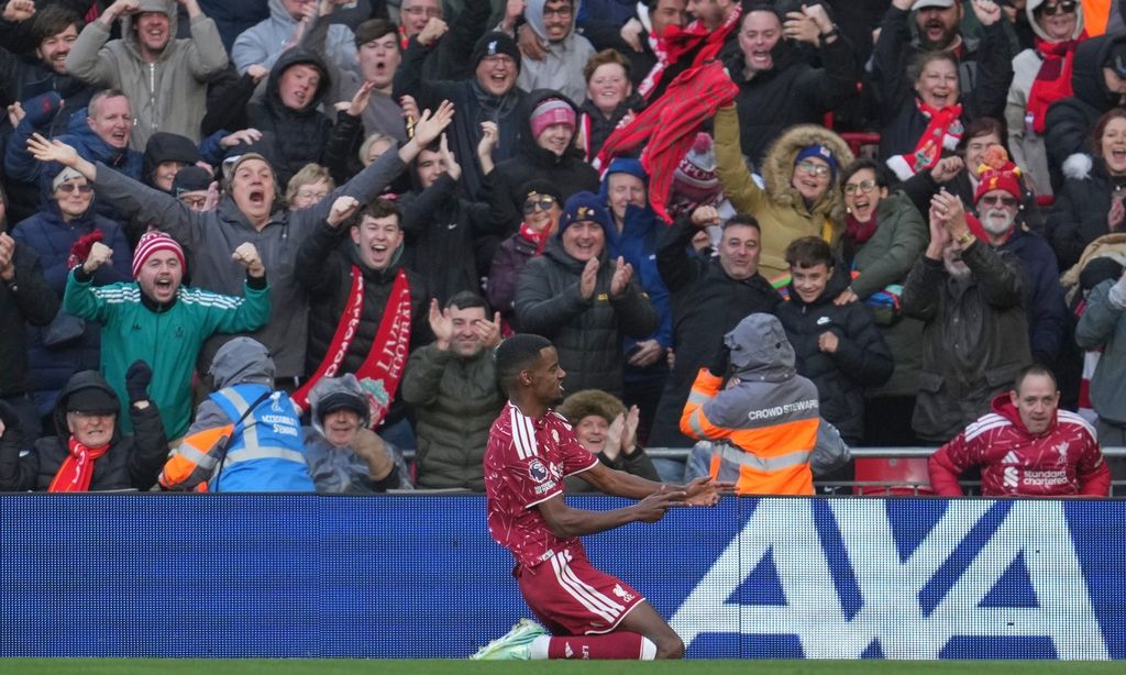 Premier League: Η Μπράιτον του Κωστούλα λύγισε στο Άνφιλντ – Δίχως τέλος η κατρακύλα της Γιουνάιτεντ