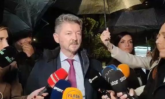 «Η Δικαιοσύνη εργαλειοποιήθηκε - Είναι αθώος», λέει ο δικηγόρος του Λιόλιου μετά την προφυλάκισή του