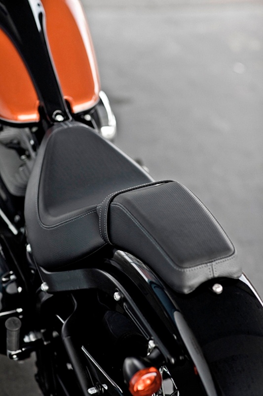Harley Davidson: Η Blackline στην Ελλάδα