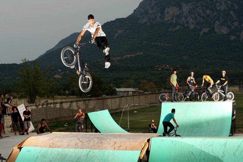 Γιώργος Καλομενίδης bmx profile