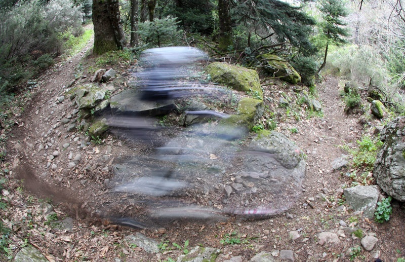 Mountain Bike Downhill: Pure escape from reality…