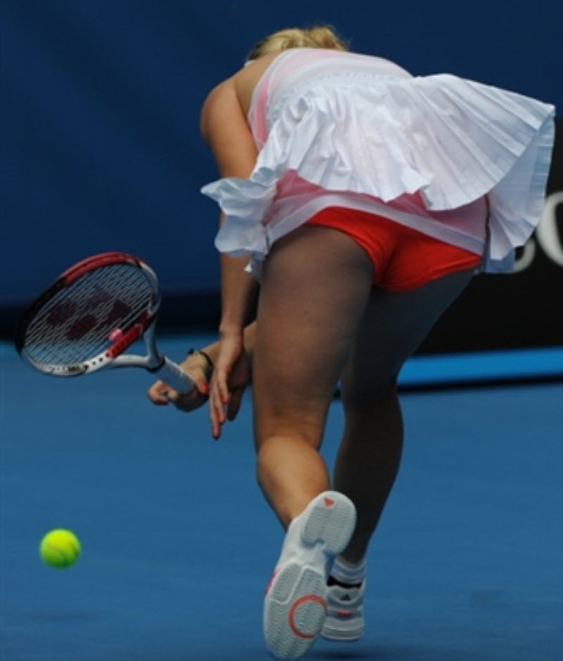 Τα «καυτά» σορτς, το φιλί και ο θυμός