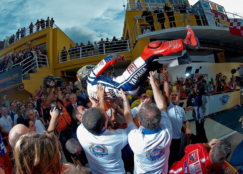 Κρατά  το Νο 1 ο Λορένθο στα MotoGP