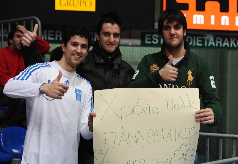 «Επεσε» με ψηλά το κεφάλι