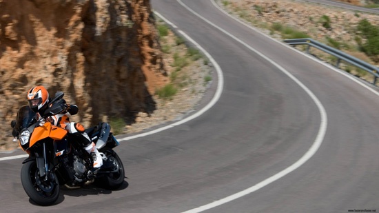 Νέο ΚΤΜ Supermoto 990 SMT