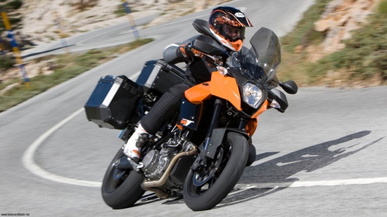 Νέο ΚΤΜ Supermoto 990 SMT