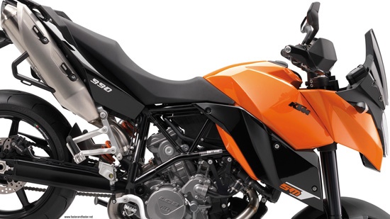 Νέο ΚΤΜ Supermoto 990 SMT