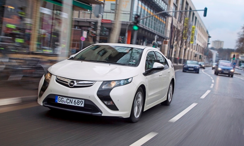 Opel Ampera: Προσιτή ηλεκτροκίνηση