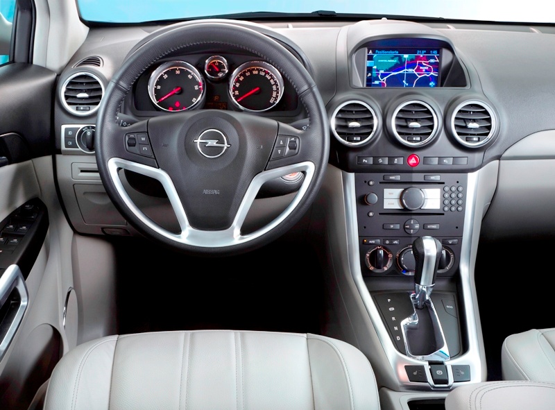 Νέο πρόσωπο για το Opel Antara
