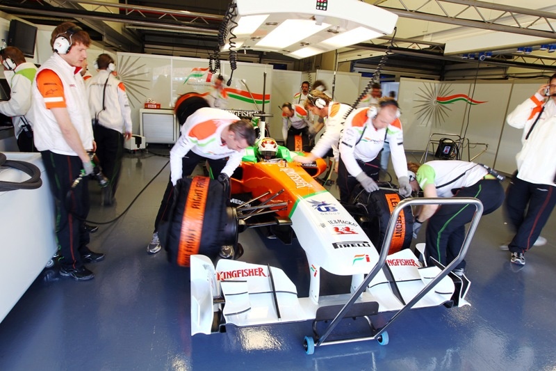 Παύση για φαγητό, πρωτιά για Αλόνσο