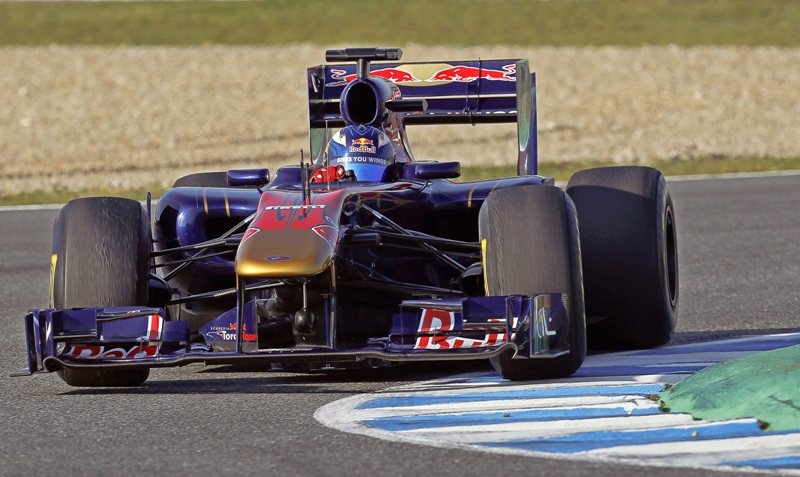 Αλόνσο ταχύτερος στη Βαρκελώνη