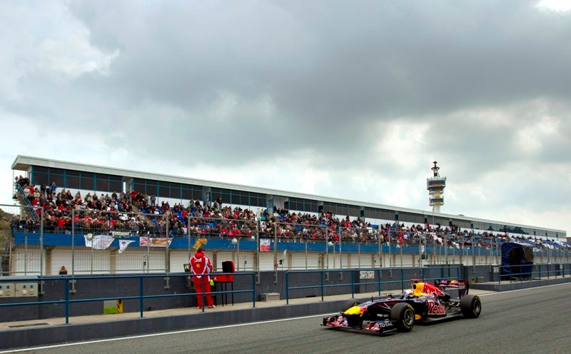 Αλόνσο ταχύτερος στη Βαρκελώνη