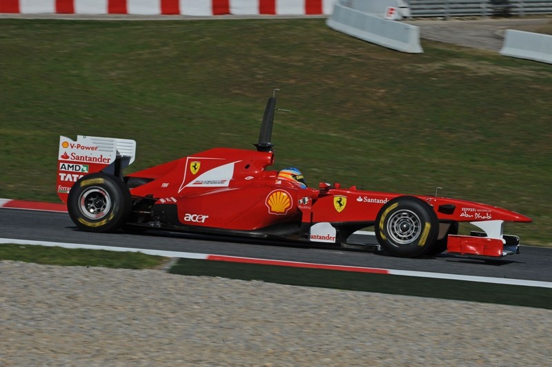 Συνέχεια στις πρωτιές για Φέτελ