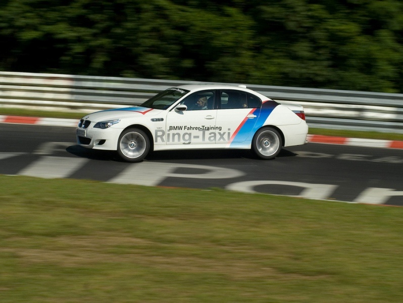 Η BMW μένει η Σαμπίν φεύγει