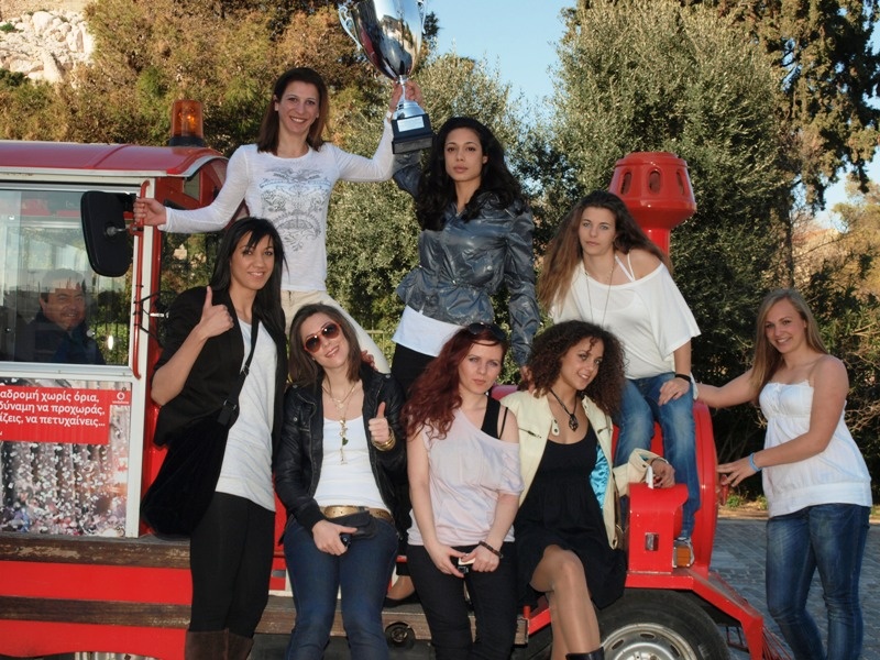 Το Κύπελλο στην Ακρόπολη! (Video)