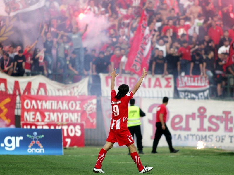 Ο τίτλος σε φωτογραφίες