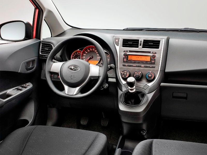 Subaru Trezia 2011