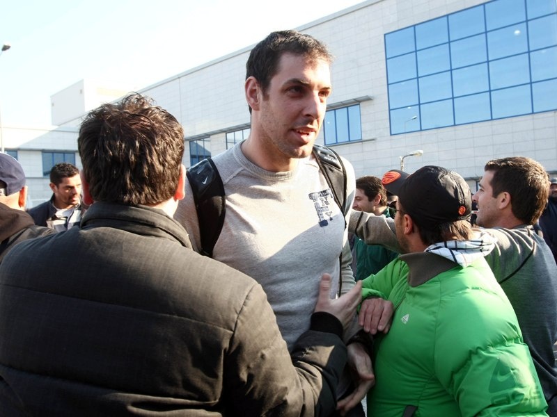 Αποθεωτική υποδοχή (photos)